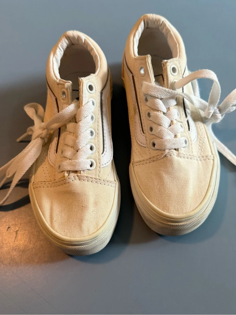 Vans Old Skool White Canvas Sneakers Kids Size 11 EU 27.5